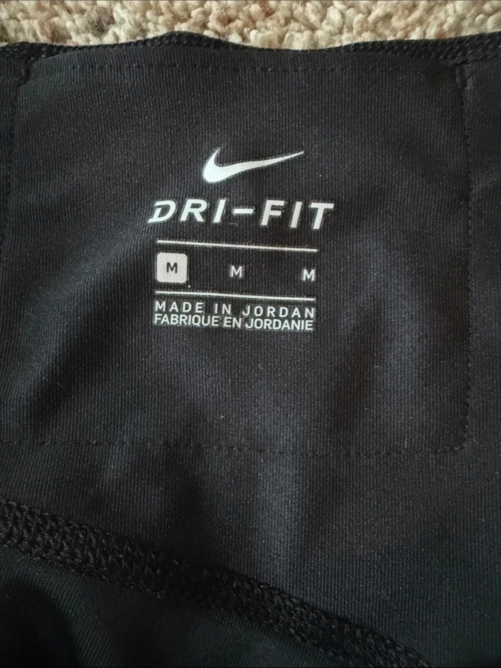 Nike Black Cropped Performance Leggings